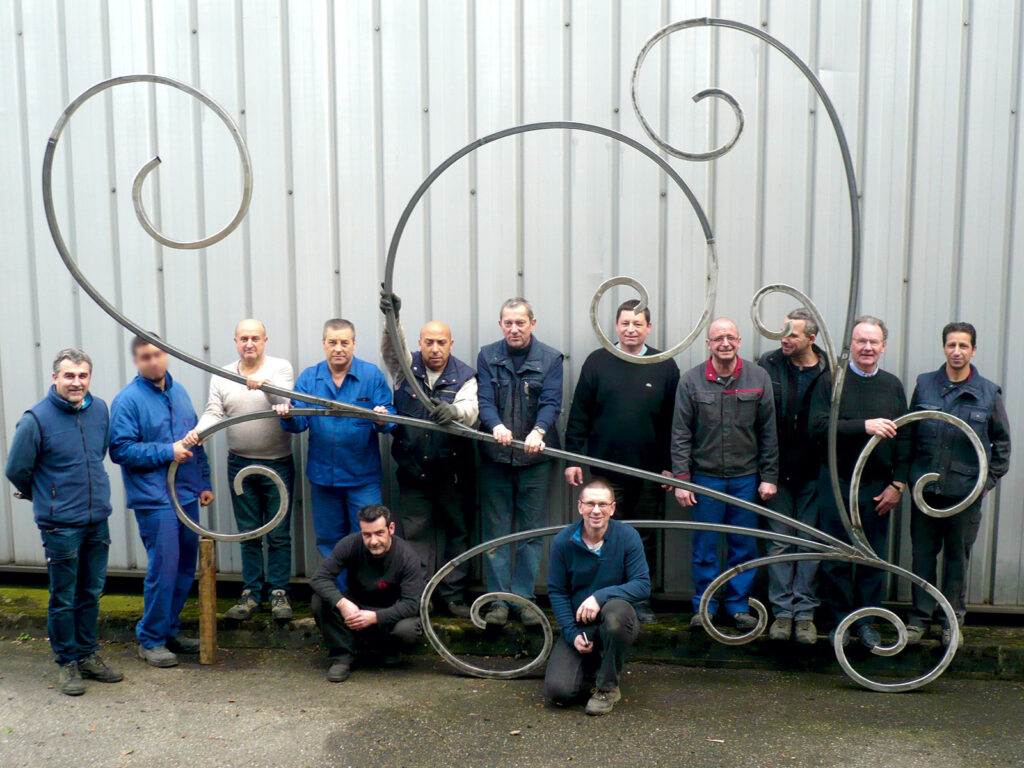 Cintrage de très grandes volutes pour Eurodisney